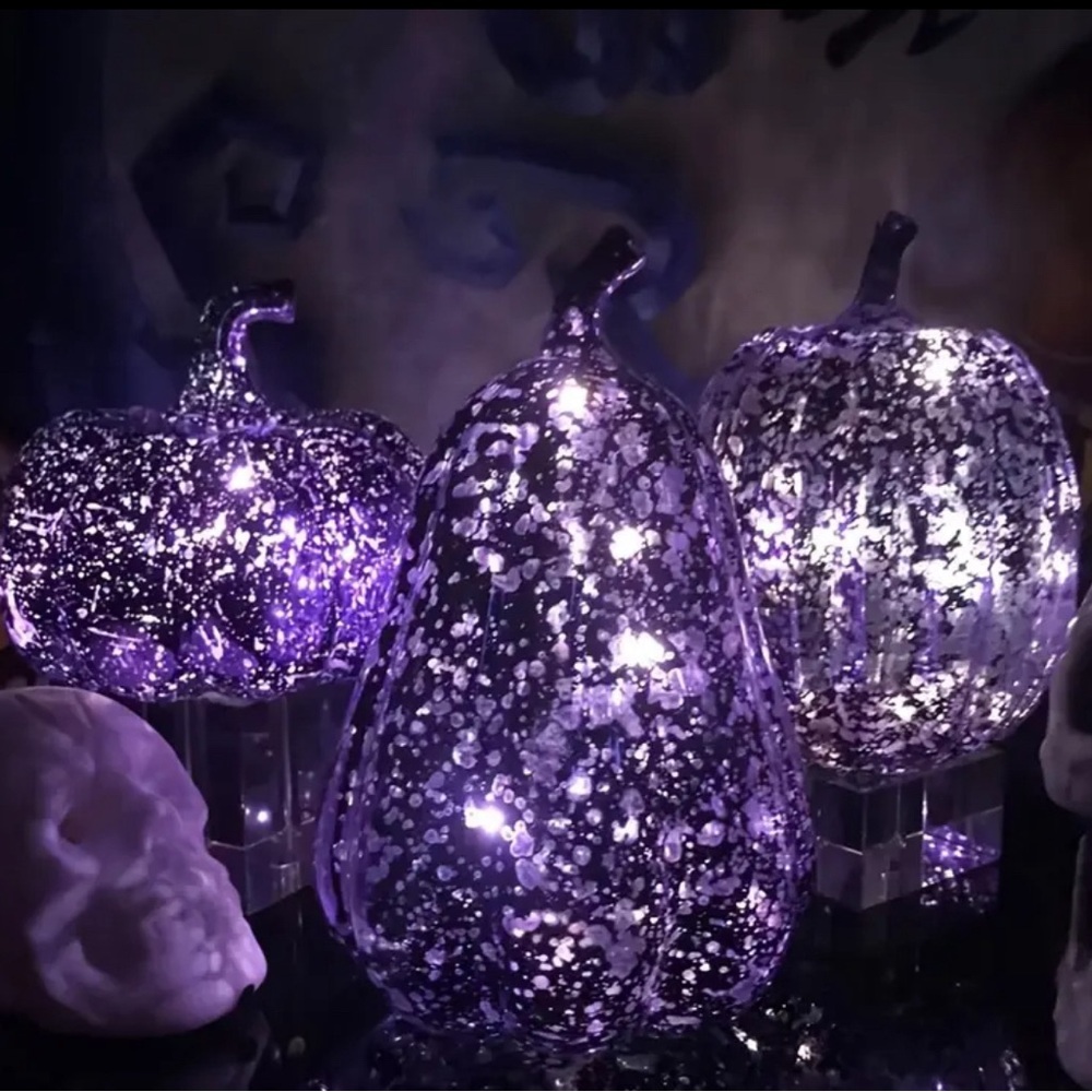 Pumpkin purple gourd glittery lights up, pumpkin only - Picture 5 of 7